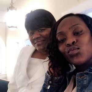 Meet your Posher, Yasmine